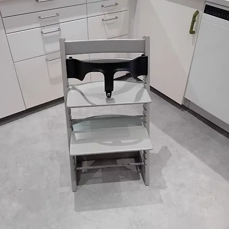 Apartment In Area *